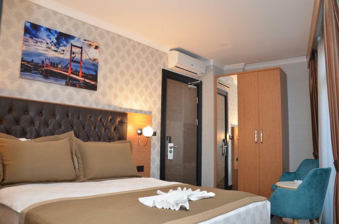 אדאלר Grand Lark Hotel מראה חיצוני תמונה