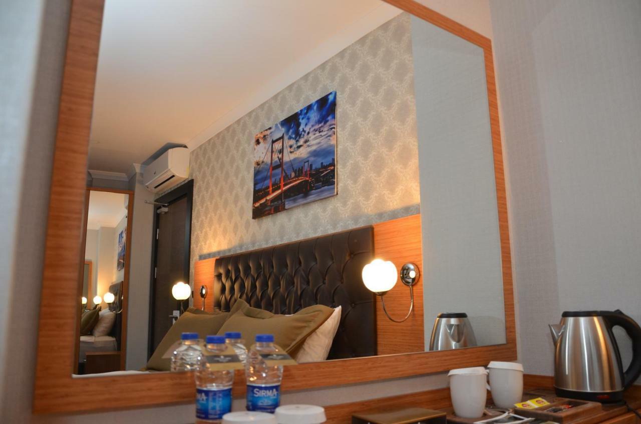 אדאלר Grand Lark Hotel מראה חיצוני תמונה